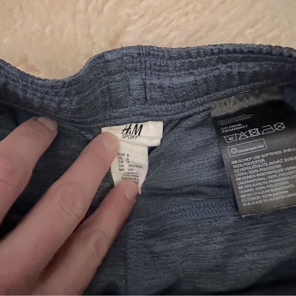 H&M Sport Shorts: Size Small - Picture 2 of 3